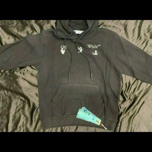 Men’s Off white hoodie size Large